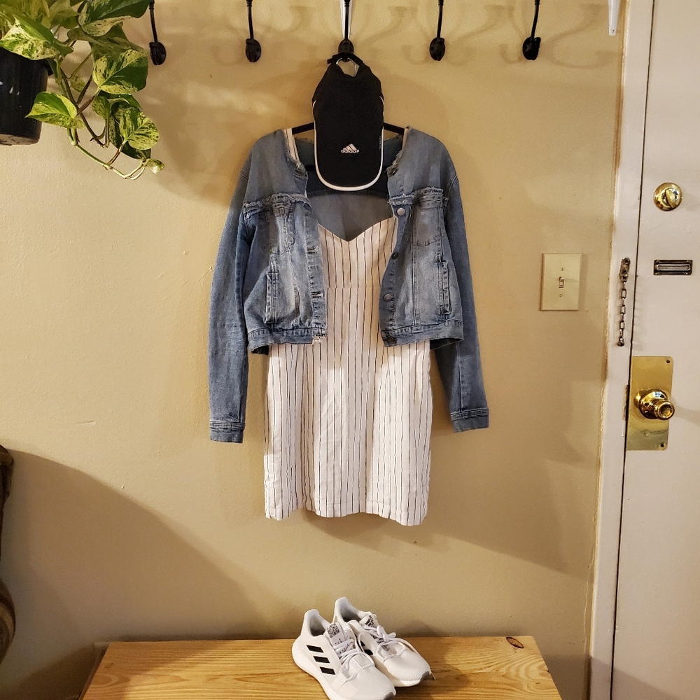 White Mini Dress Black Stripe Size L